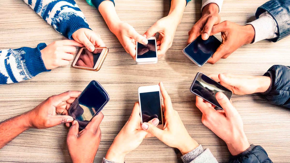 Which Android Brands Offer the Fastest OS Updates in 2025?